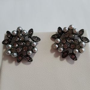Black rhinestone and grey pearl earrings